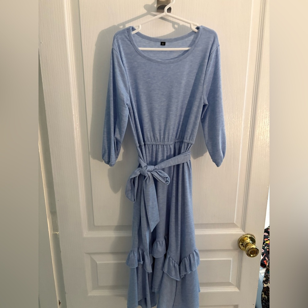 Blue girls dress size S (6-7), washed but never worn